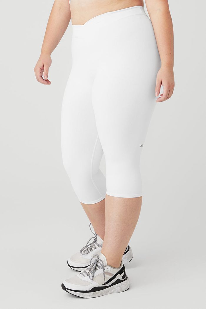 White Alo Yoga Airbrush V-Cut Define Capri Women's Pants | 71653LXYH