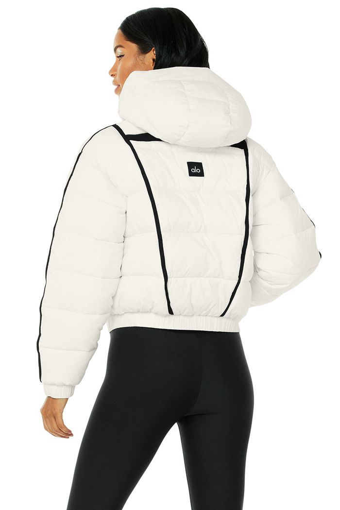 White Alo Yoga Aspen Love Puffer Women's Jackets | 30268CVLA