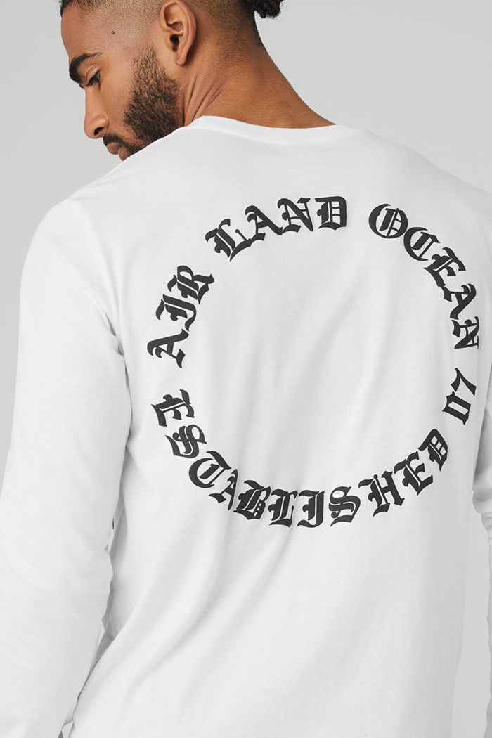 White Alo Yoga Graphic Ancient English Men's Long Sleeve | 37521UKIX