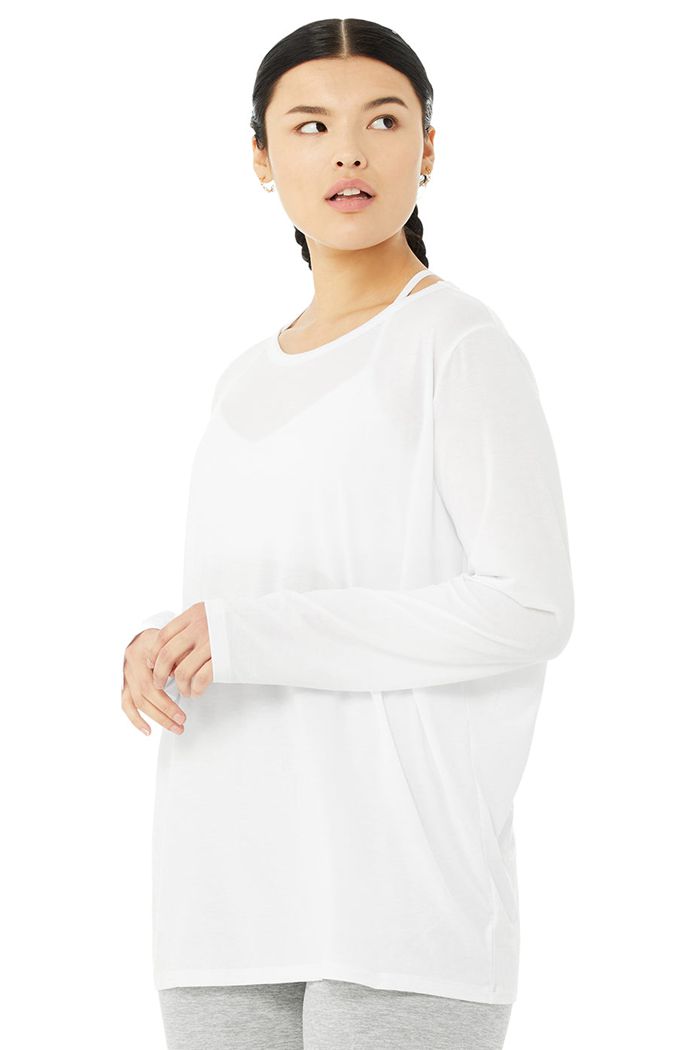 White Alo Yoga Motion Women's Long Sleeve | 07245PUIM