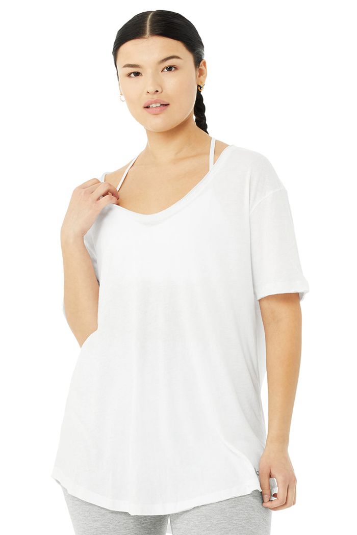 White Alo Yoga Motion Women's Short Sleeve | 87503GNXE