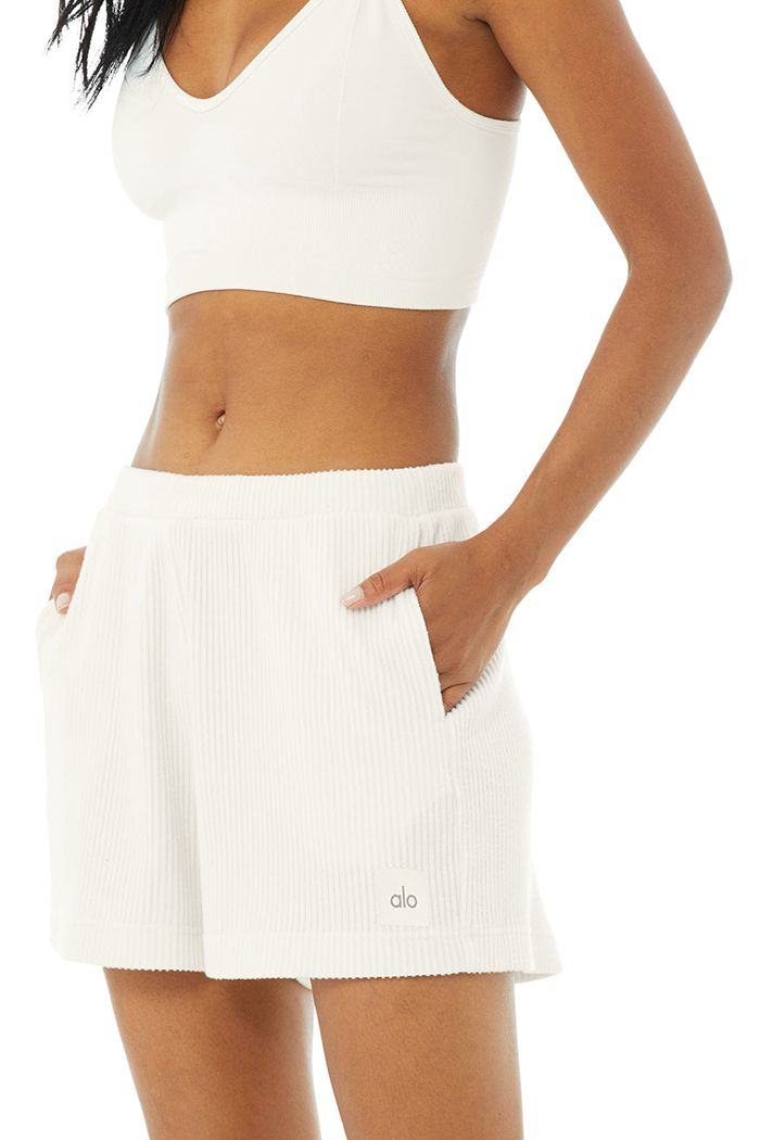 White Alo Yoga Muse Women's Short | 59687DWNO