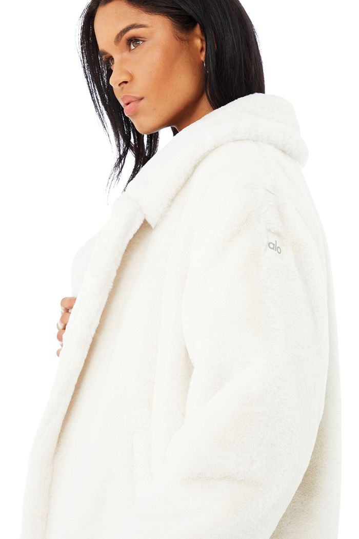 White Alo Yoga Oversized Faux Fur Trench Women's Coat | 27513JNTZ