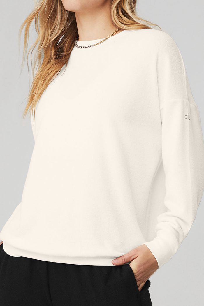 White Alo Yoga Soho Women's Pullover | 43061UPTC