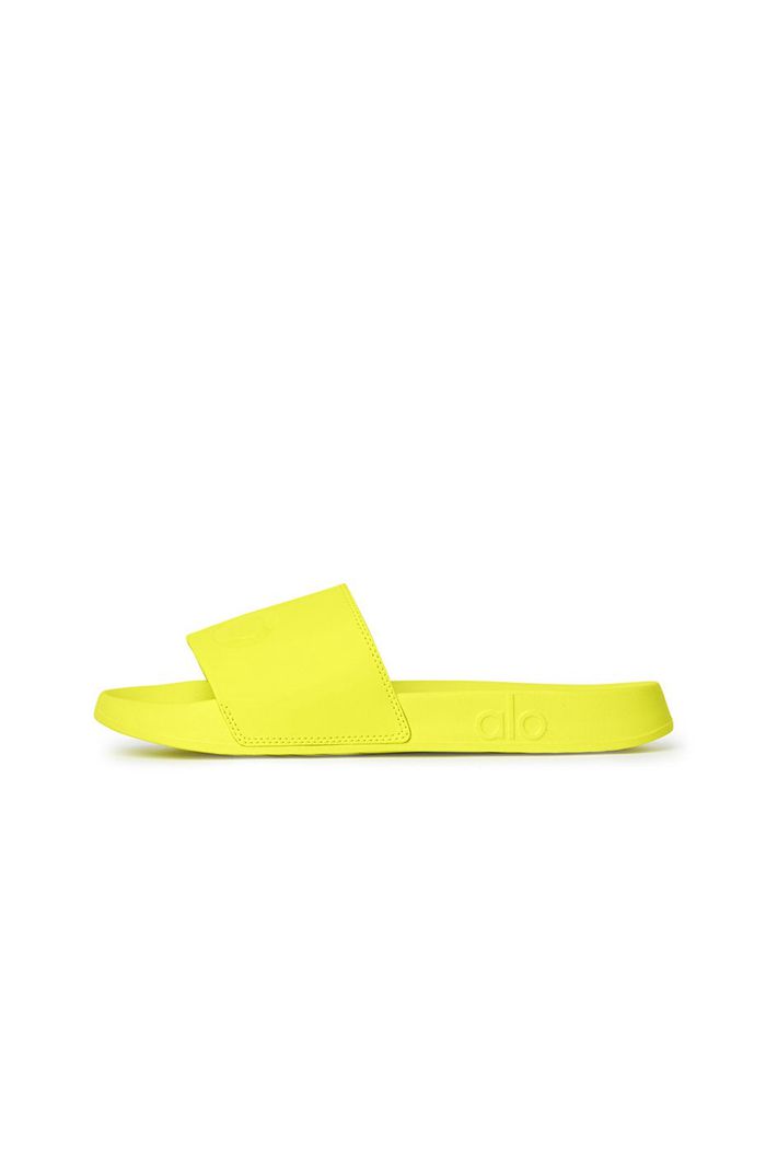 Yellow Alo Yoga It Slide 2 Women's Shoes | 51942GQFH